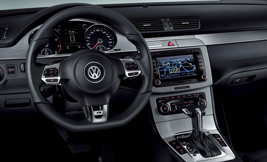  Volkswagen Passat CC R-Line 2009 года  (фото 5 из 8)